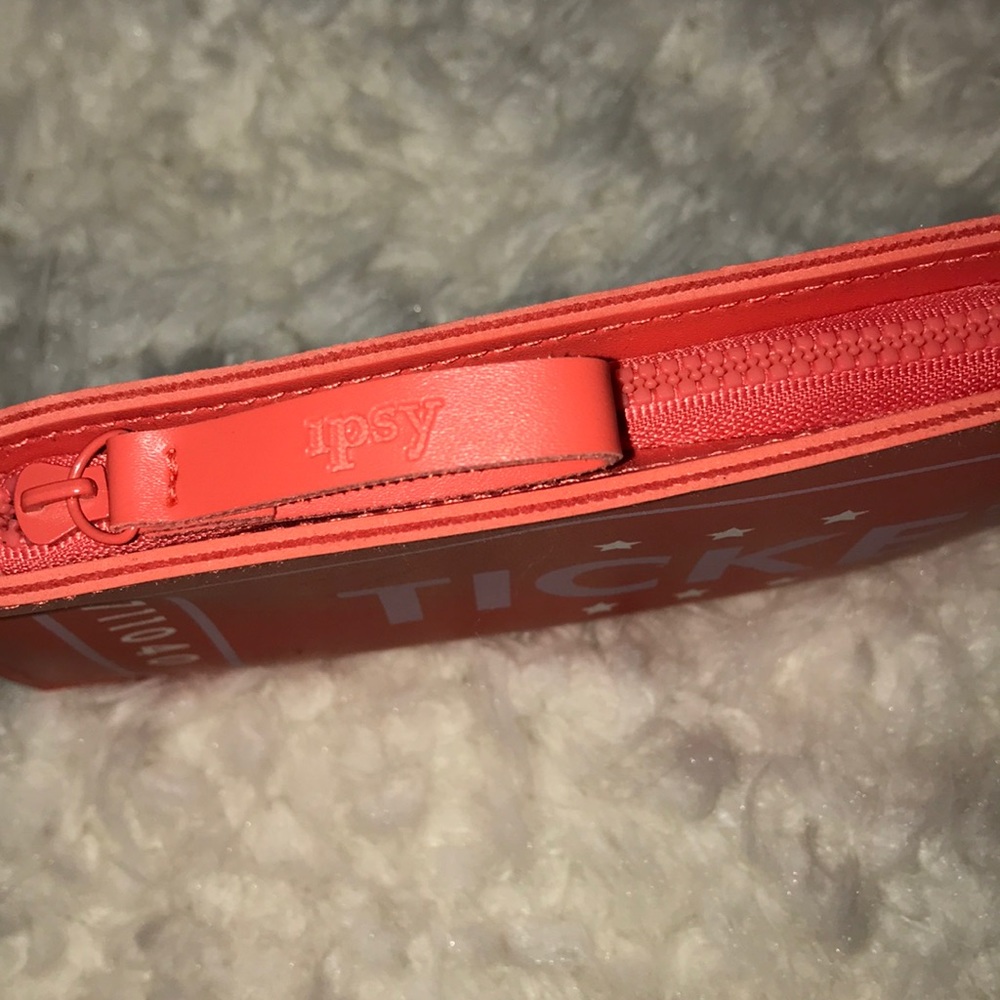 Makeup bag - Picture 3 of 3